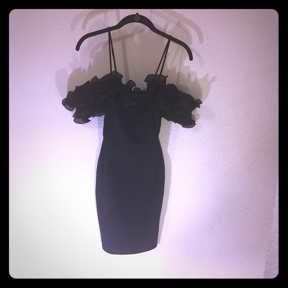 Black Dress Ruffle Top 💖 - Picture 3 of 7